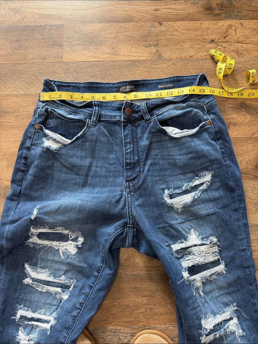 Judy Blue Skinny Fit Capri Jeans - Picture 4 of 8